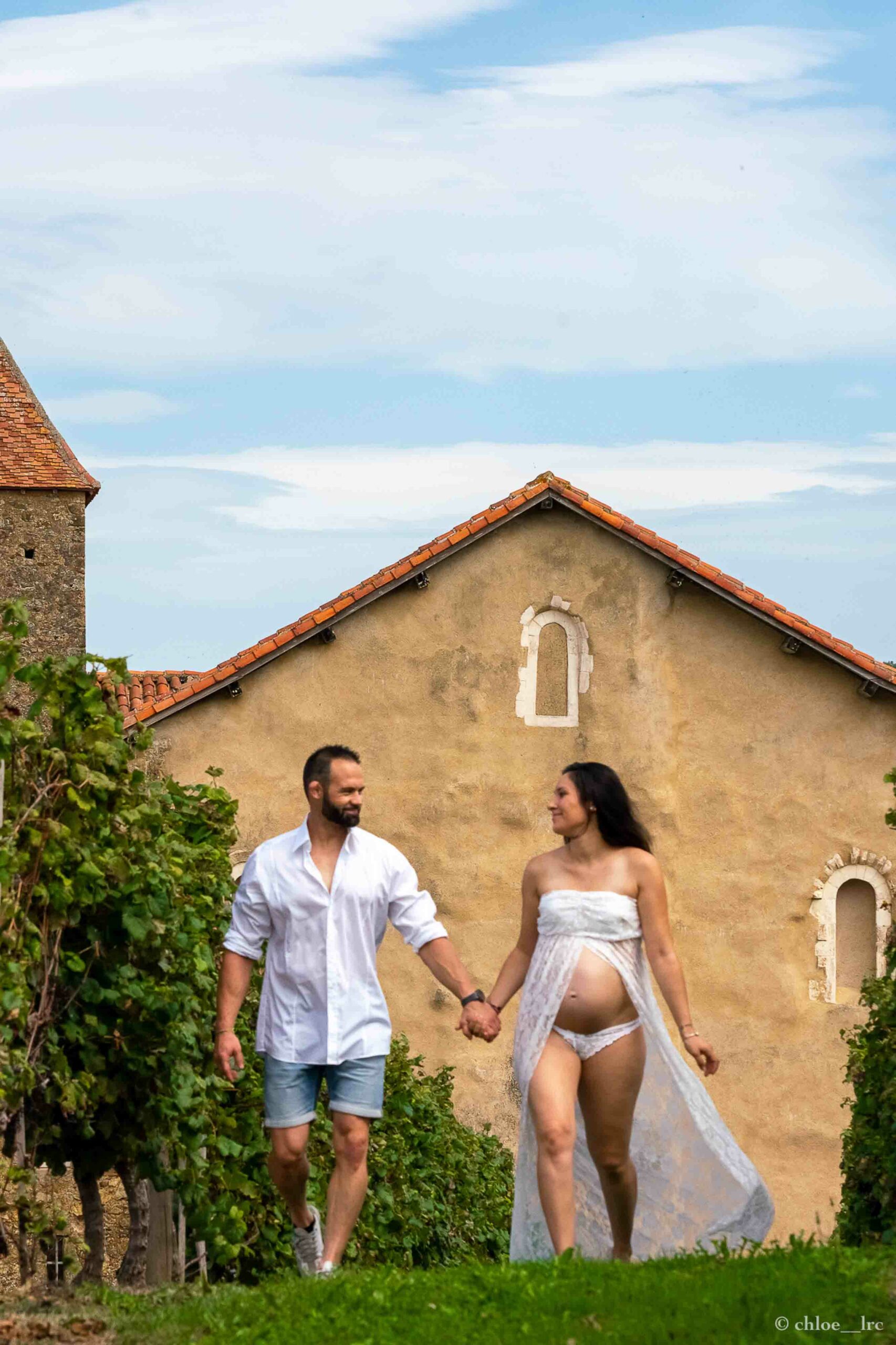 Photo d'une famille prise par la photographe Chloé LRC